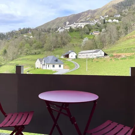 Lou Maval Holiday home